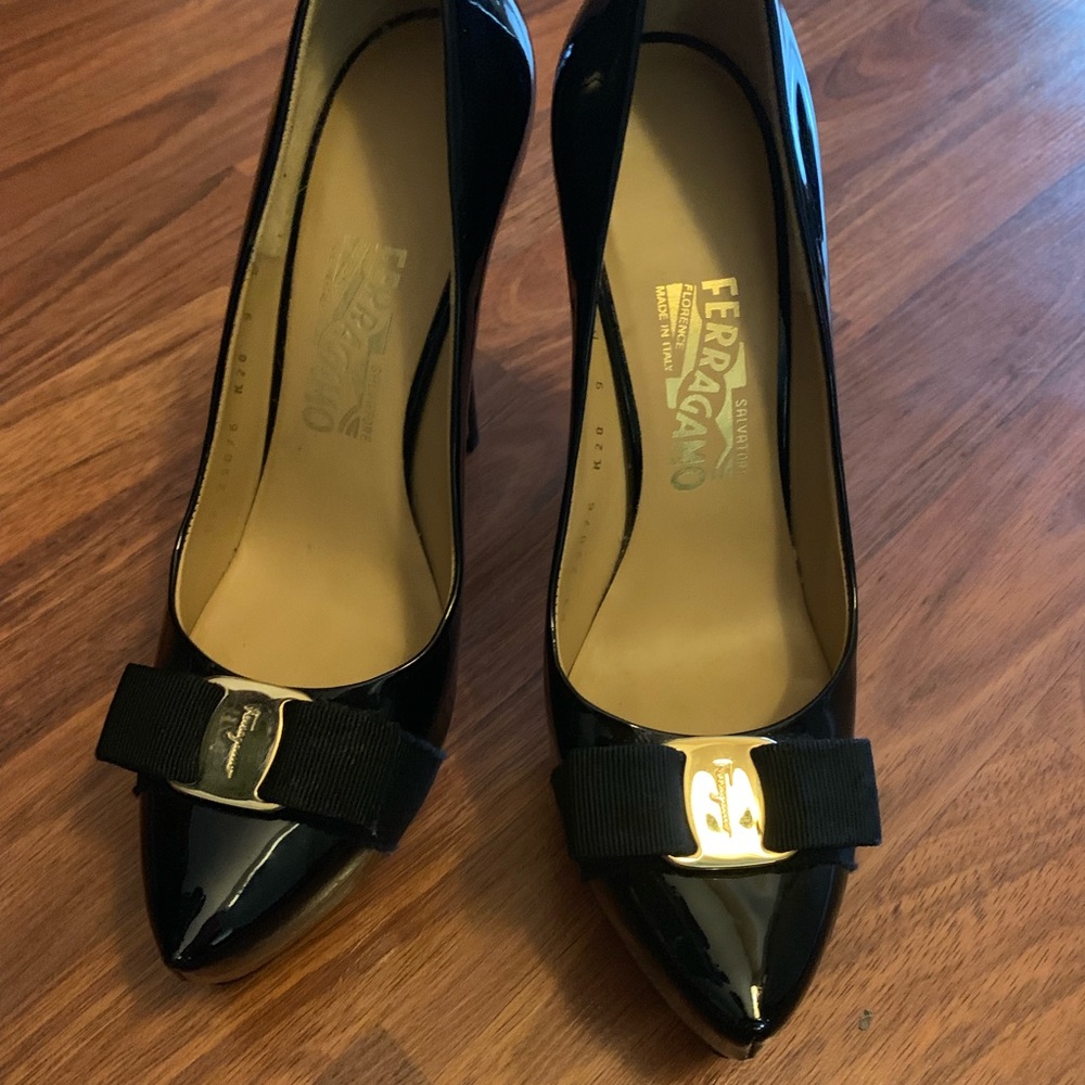 Salvatore Ferregamo pumps